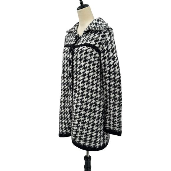 Carducci Black & White Houndstooth Wool & Mohair Blend Knit Cardigan Sweater - Picture 2 of 12